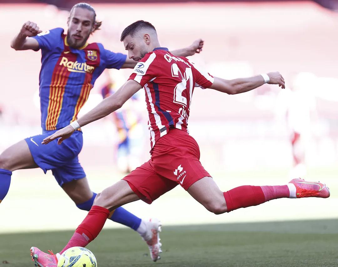 هداف الدوري الإيطالي هذا الموسممن يتصدر السباق نحو لقب الهداف؟